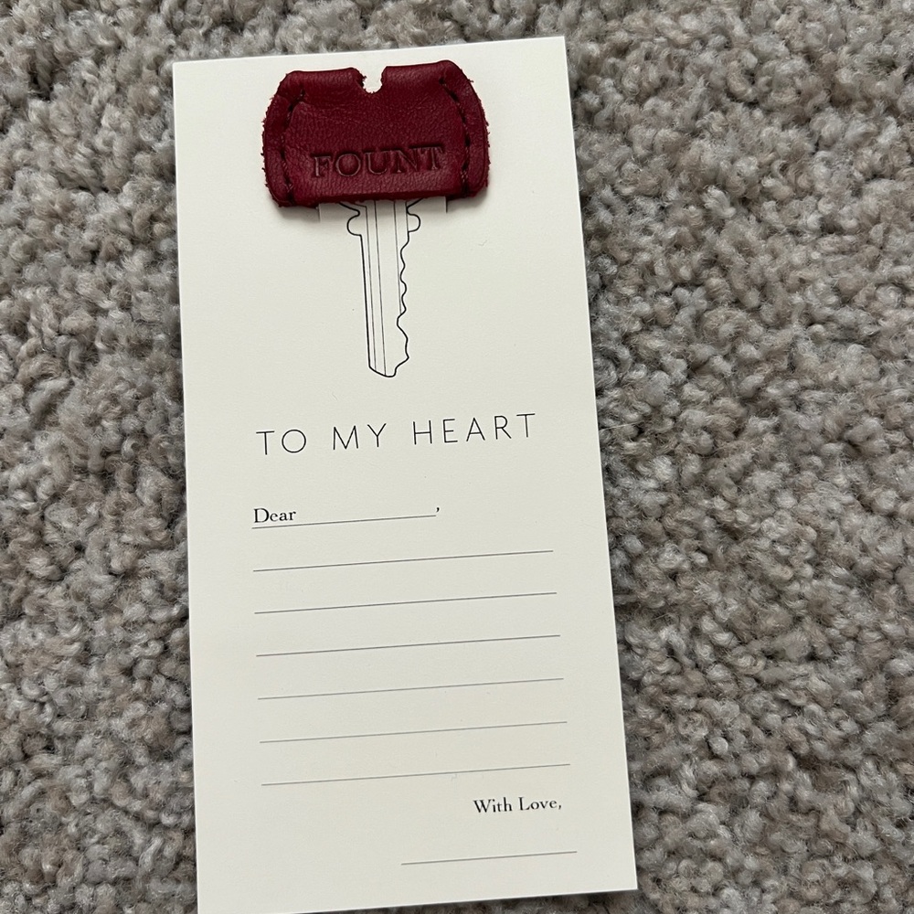 NEW FOUNT Burgundy Leather Key Cover